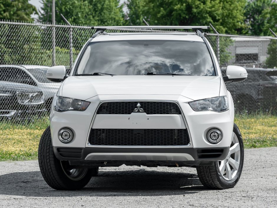 2012 Mitsubishi Outlander XLS 4WD Sportronic at-1