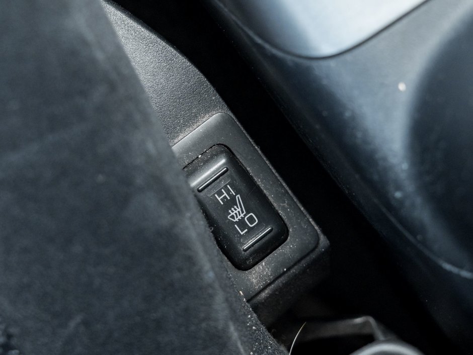 2012 Mitsubishi Outlander XLS 4WD Sportronic at-12