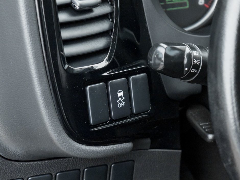 2016 Mitsubishi Outlander ES AWC-7