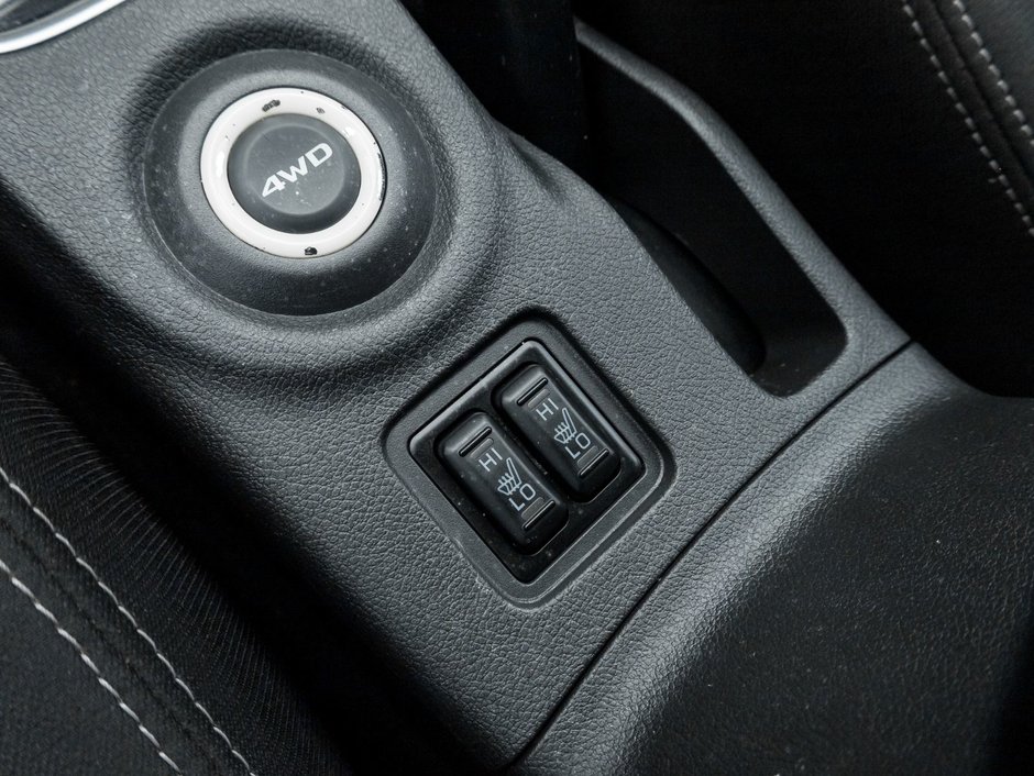2016 Mitsubishi Outlander ES AWC-14