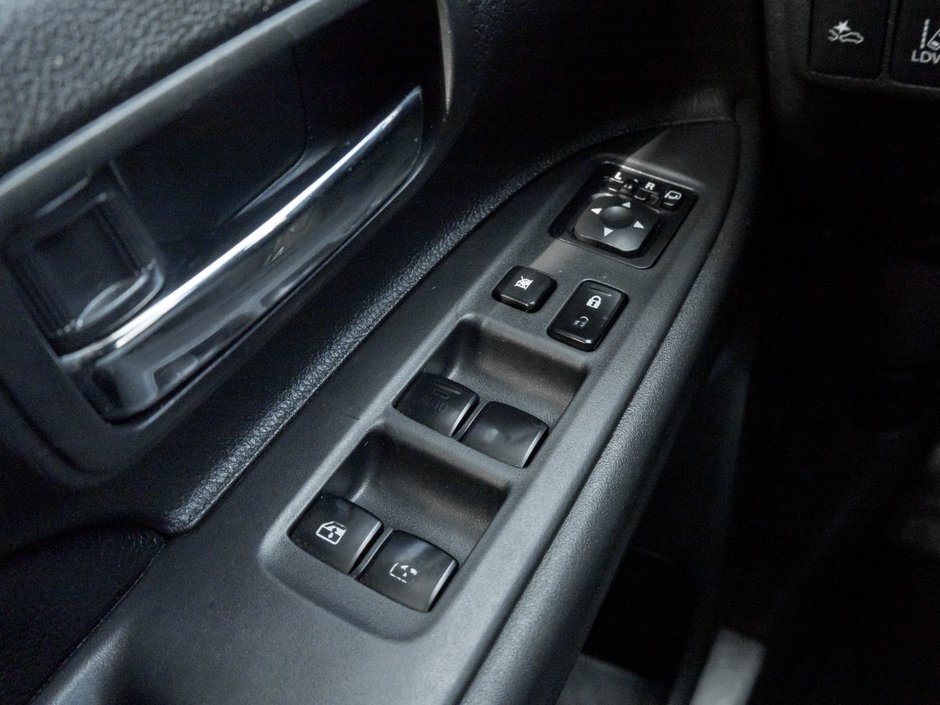 2016 Mitsubishi Outlander GT S-AWC-12