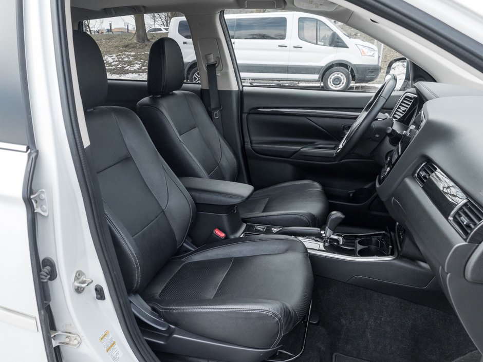 2018 Mitsubishi Outlander ES AWC Touring-20