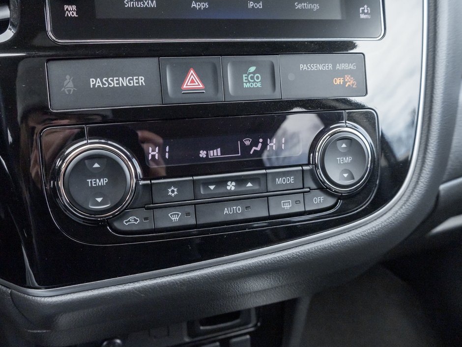 2018 Mitsubishi Outlander ES AWC Touring-17