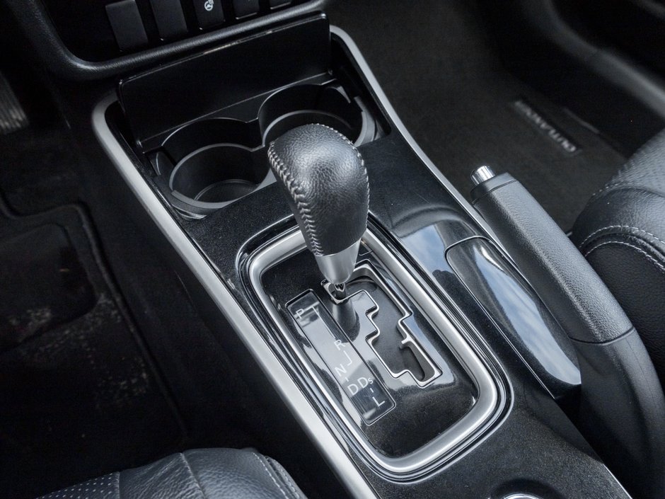 2018 Mitsubishi Outlander ES AWC Touring-14