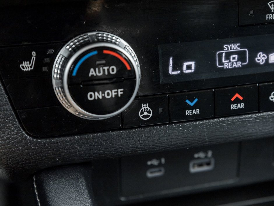 2022 Mitsubishi Outlander LE S-AWC-18