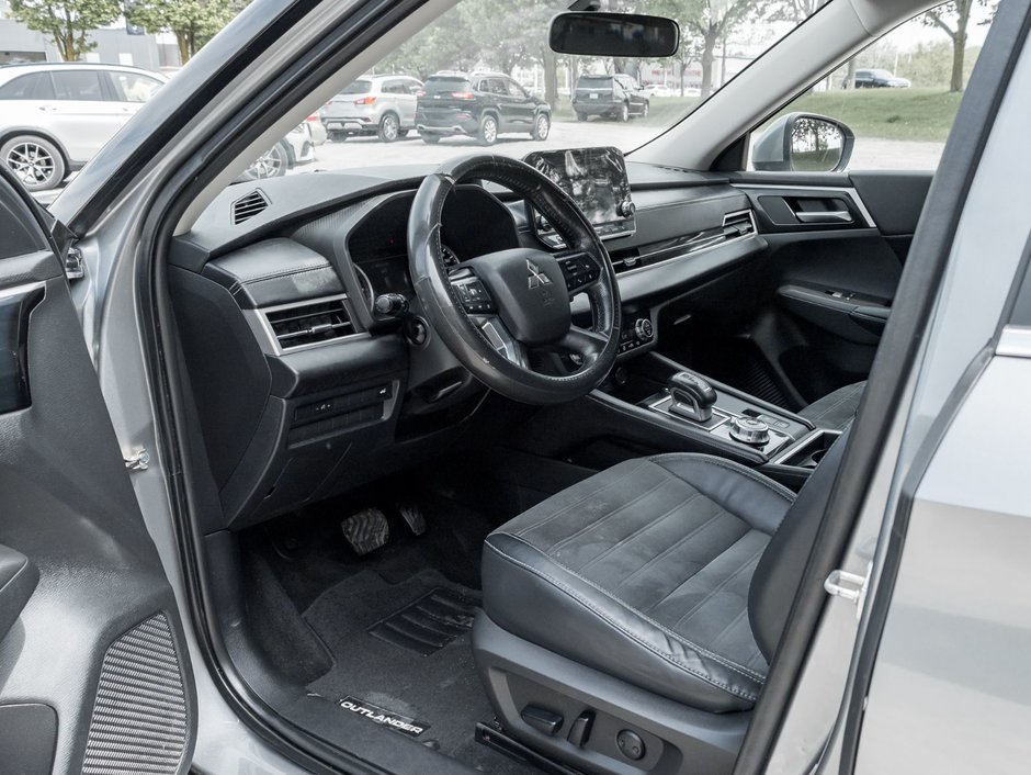 2022 Mitsubishi Outlander LE S-AWC-6