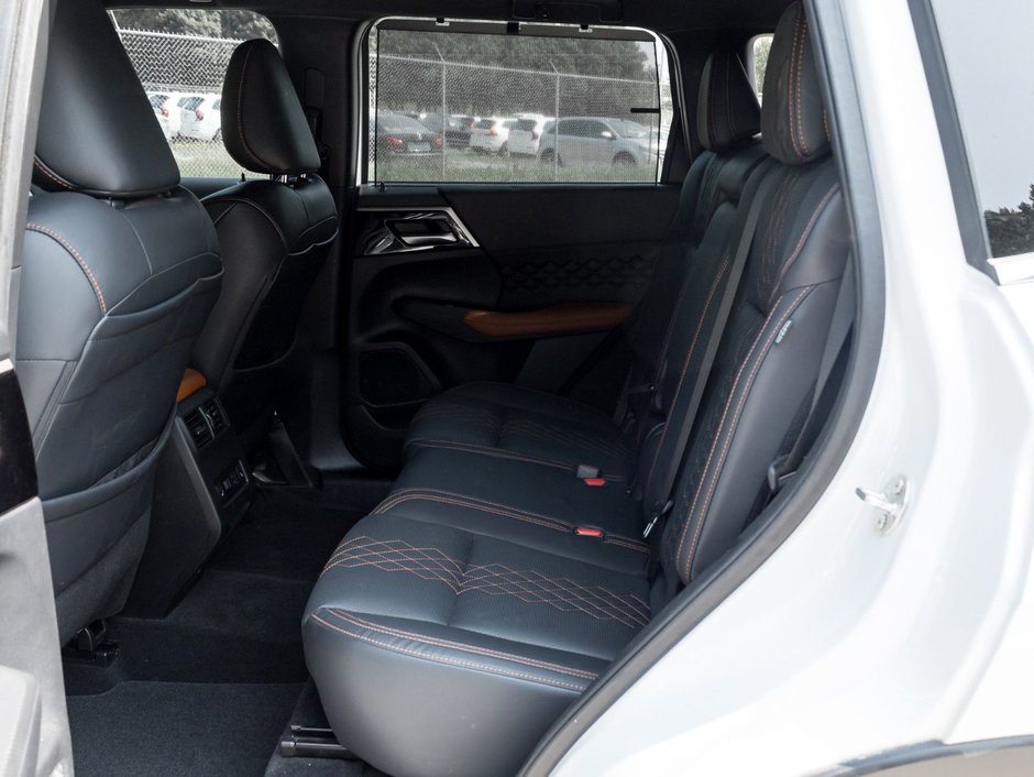 2022 Mitsubishi Outlander GT S-AWC-26
