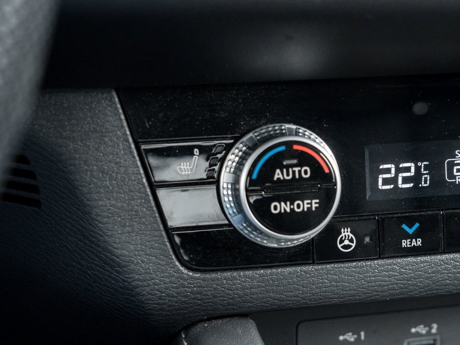 2022 Mitsubishi Outlander LE S-AWC-16