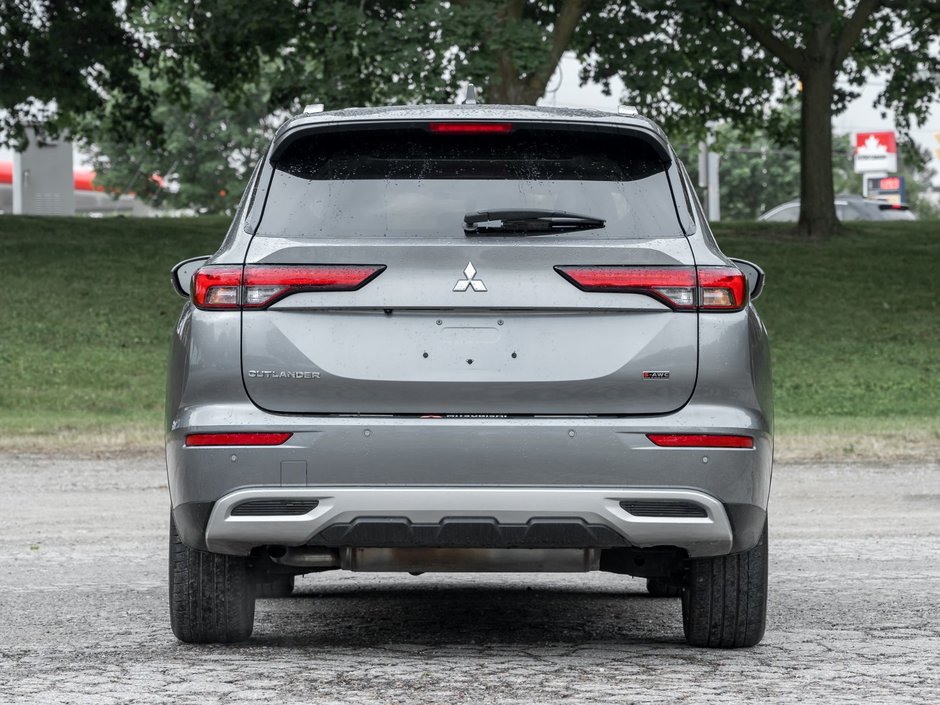 2022 Mitsubishi Outlander LE S-AWC-4