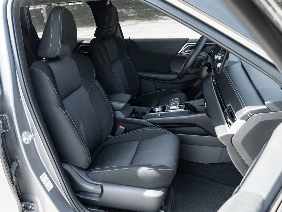 2022 Mitsubishi Outlander ES S-AWC-20