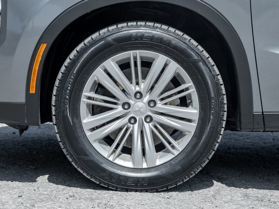 2022 Mitsubishi Outlander ES S-AWC-3