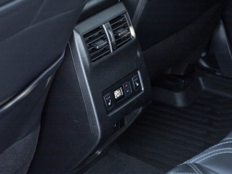 2022 Mitsubishi Outlander GT S-AWC-24