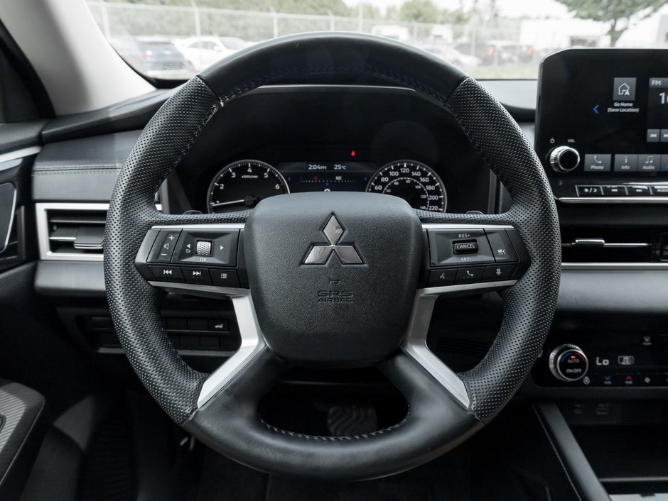 2023 Mitsubishi Outlander LE S-AWC-7