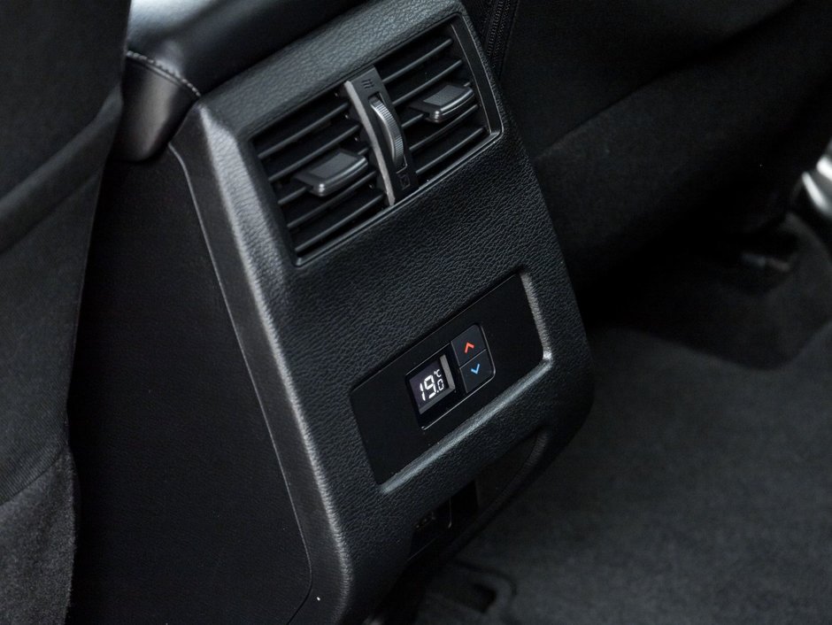 2023 Mitsubishi Outlander LE S-AWC-23