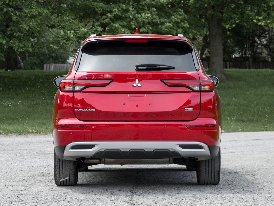 2023 Mitsubishi Outlander LE S-AWC-5