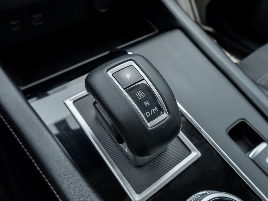 2023 Mitsubishi Outlander LE S-AWC-14