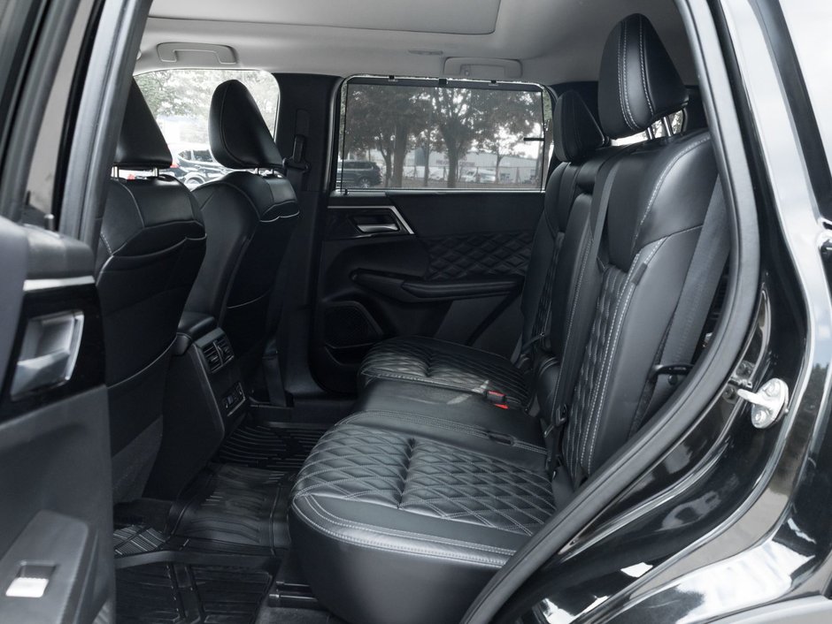 2023 Mitsubishi Outlander GT S-AWC-25