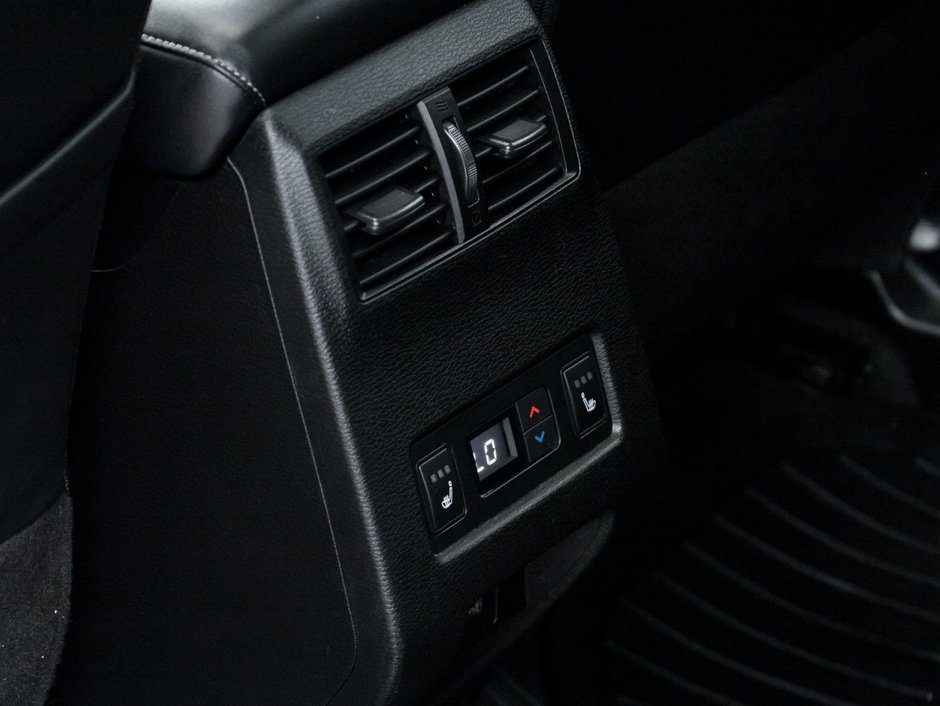 2023 Mitsubishi Outlander GT S-AWC-26