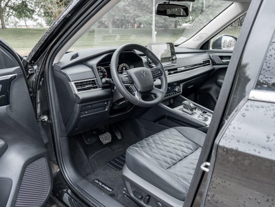 2024 Mitsubishi Outlander GT S-AWC-6