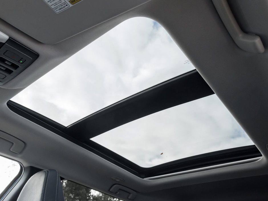 2024 Mitsubishi Outlander LE S-AWC-18