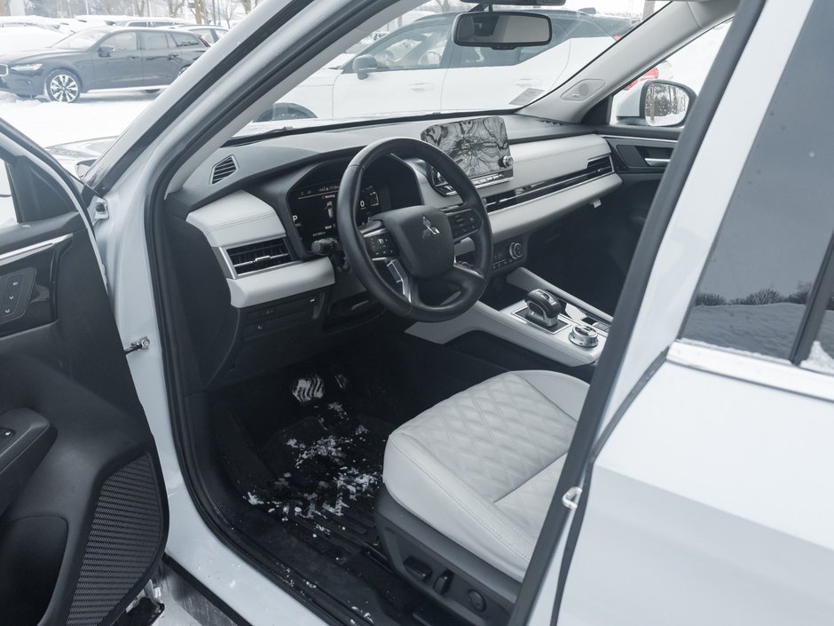 2024 Mitsubishi Outlander GT S-AWC-6