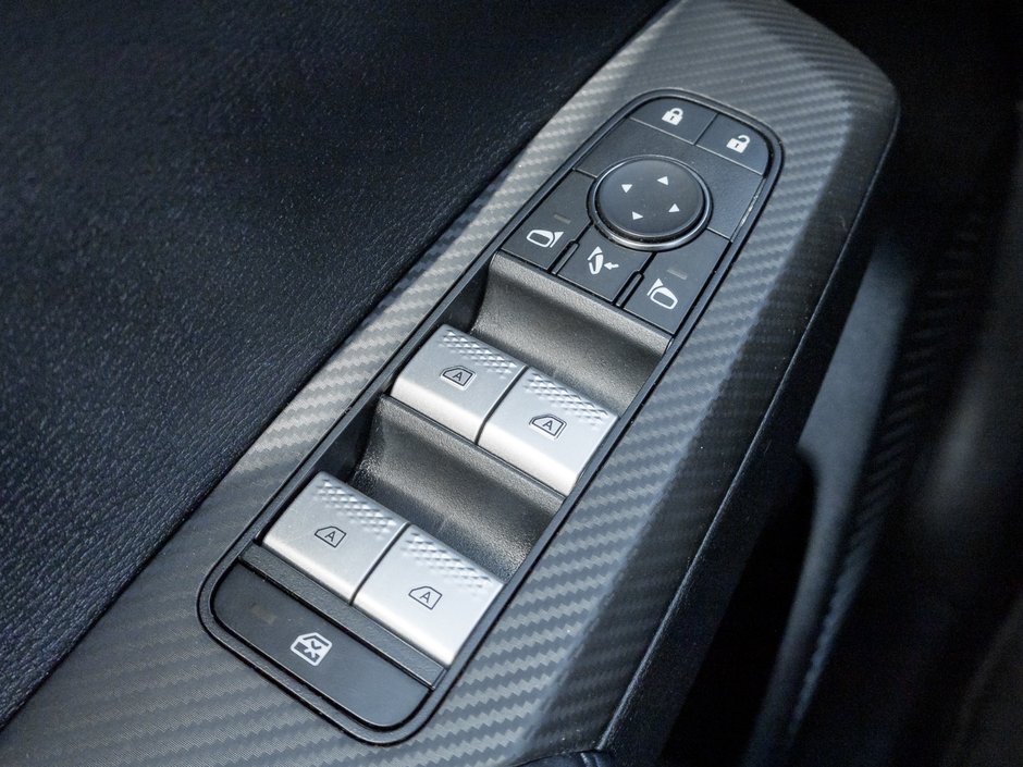 2024 Mitsubishi Outlander SE S-AWC-11