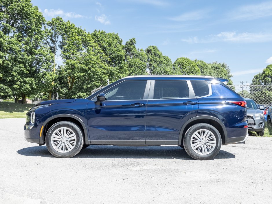 2024 Mitsubishi Outlander SE S-AWC-2