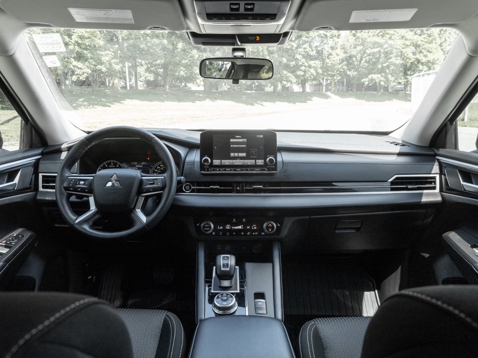 2024 Mitsubishi Outlander SE S-AWC-20
