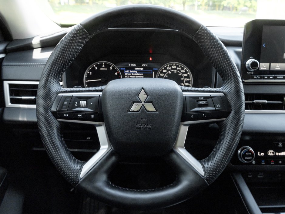 2024 Mitsubishi Outlander SE S-AWC-9