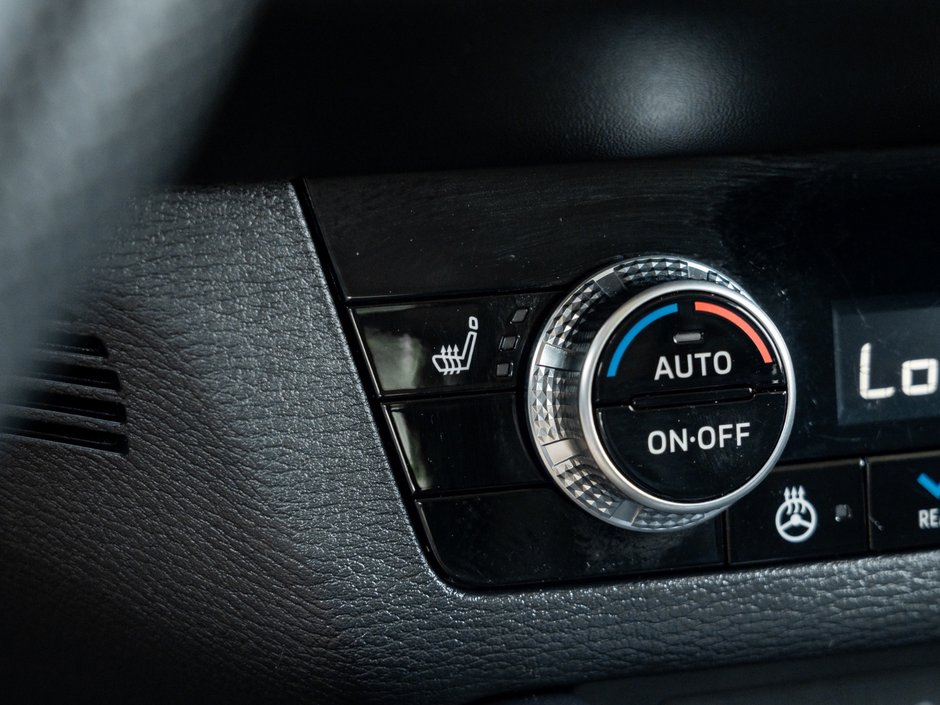 2024 Mitsubishi Outlander LE S-AWC-17