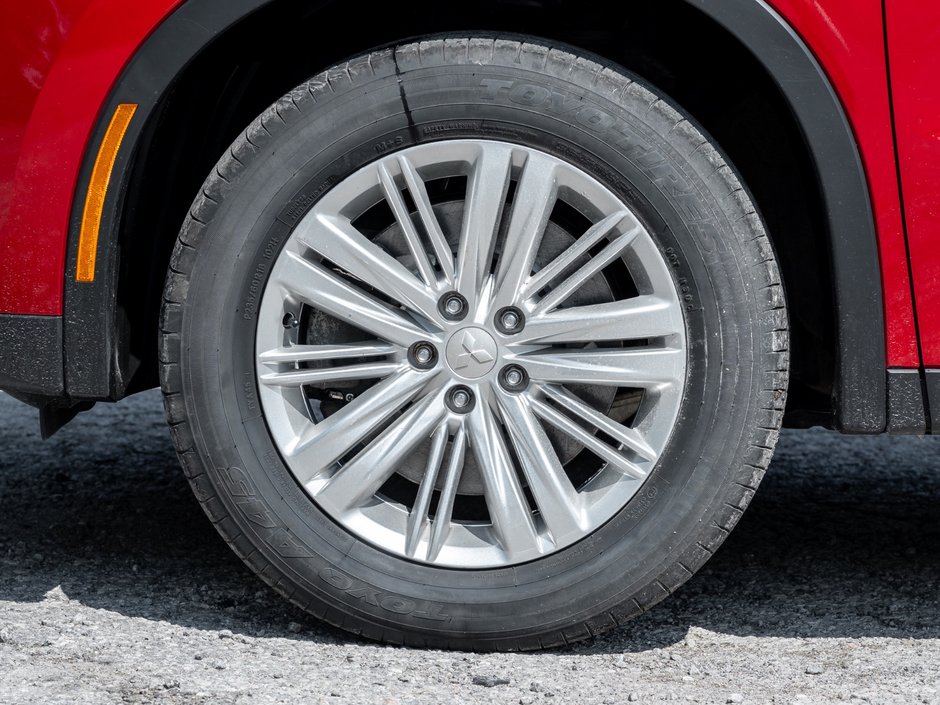 2024 Mitsubishi Outlander LE S-AWC-3