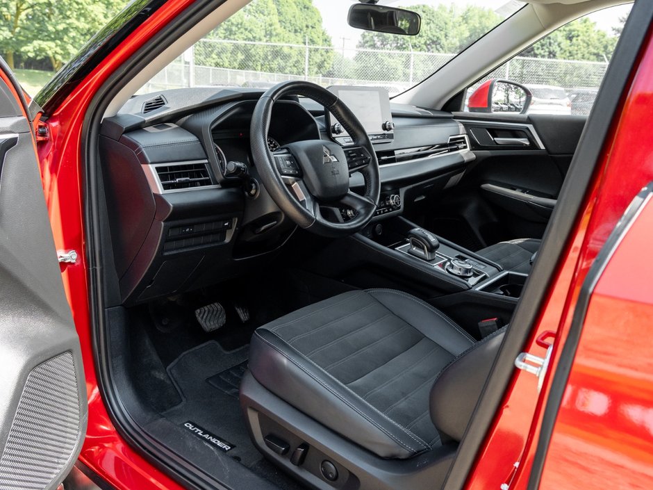 2024 Mitsubishi Outlander LE S-AWC-6