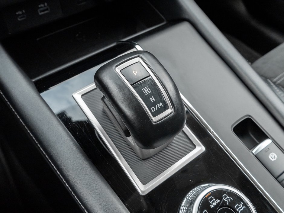2024 Mitsubishi Outlander LE S-AWC-14
