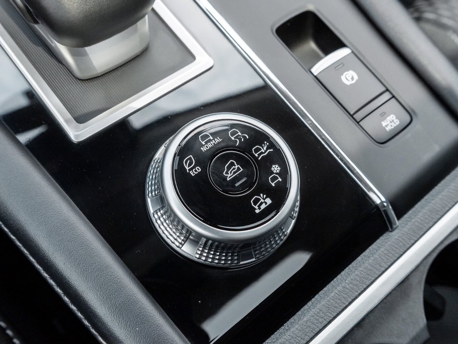 2024 Mitsubishi Outlander SE S-AWC-11