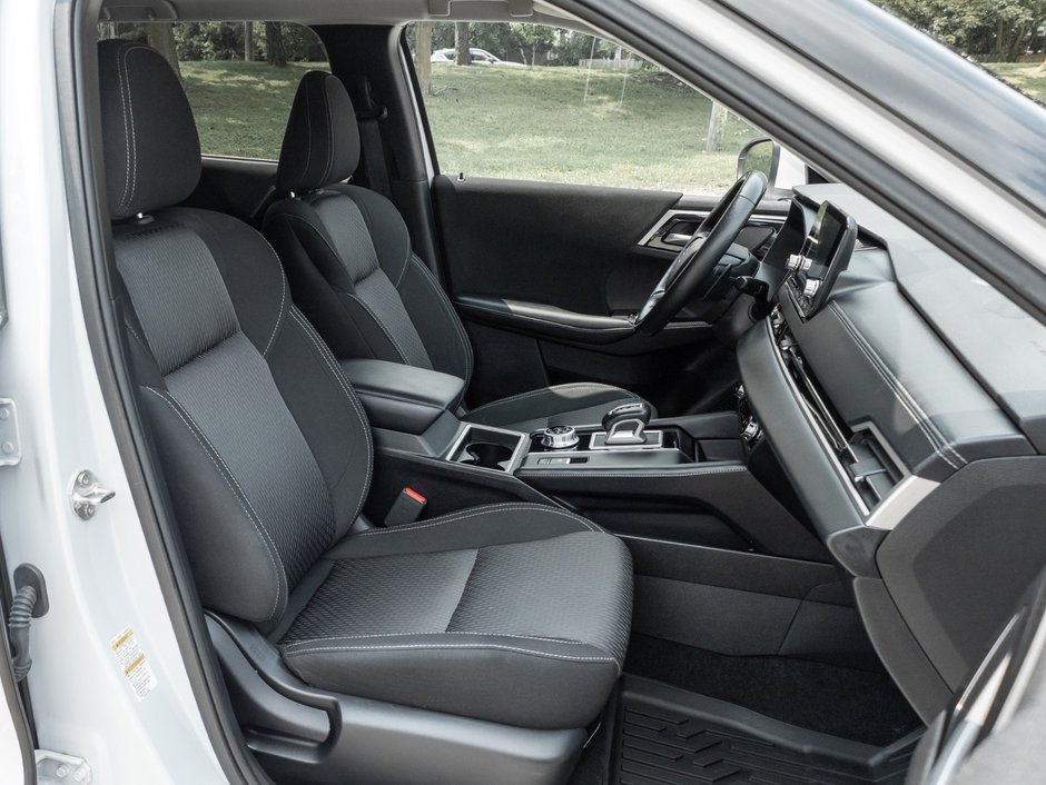 2024 Mitsubishi Outlander SE S-AWC-16