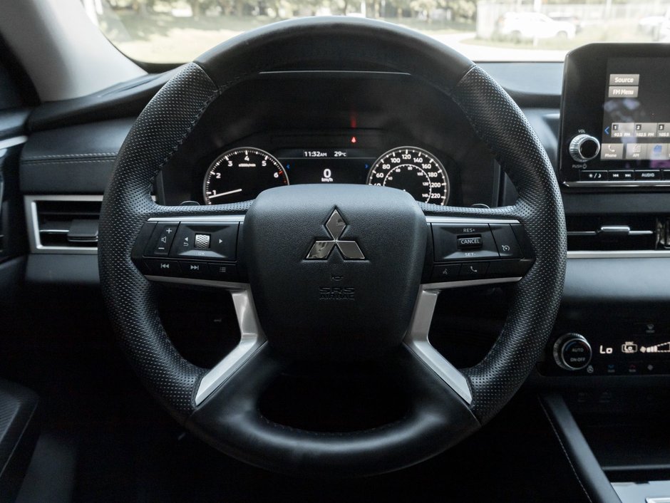 2024 Mitsubishi Outlander SE S-AWC-7