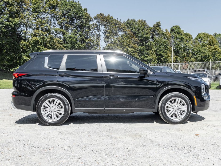 2024 Mitsubishi Outlander SE S-AWC-4