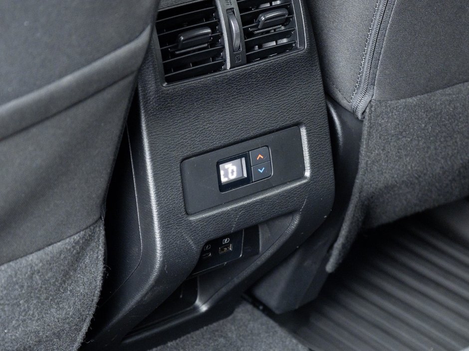 2024 Mitsubishi Outlander SE S-AWC-22