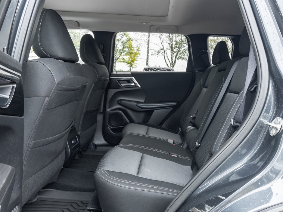 2024 Mitsubishi Outlander SE S-AWC-21