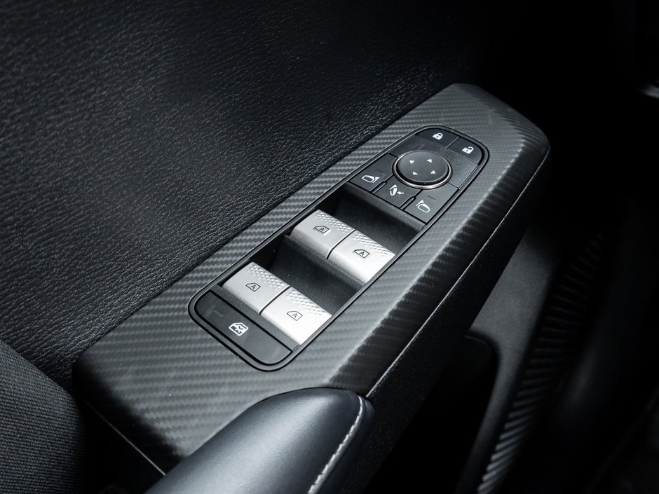 2024 Mitsubishi Outlander SE S-AWC-12