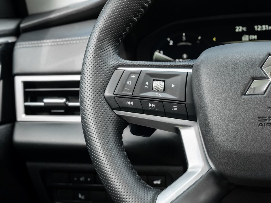 2025 Mitsubishi Outlander GT S-AWC-8