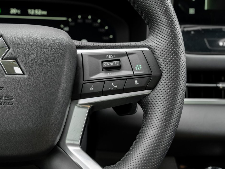 2025 Mitsubishi Outlander GT S-AWC-9