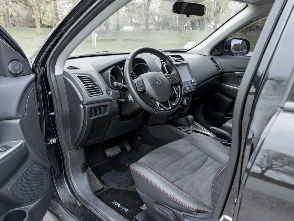 2020 Mitsubishi RVR 2.4L SEL AWC - CVT-6