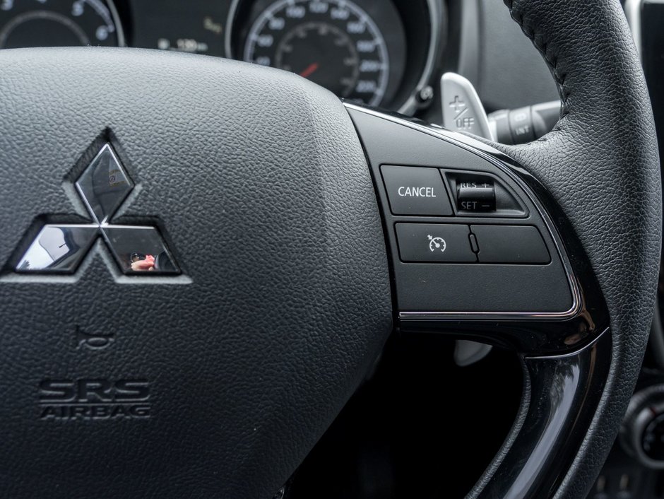 2020 Mitsubishi RVR 2.4L SEL AWC - CVT-8