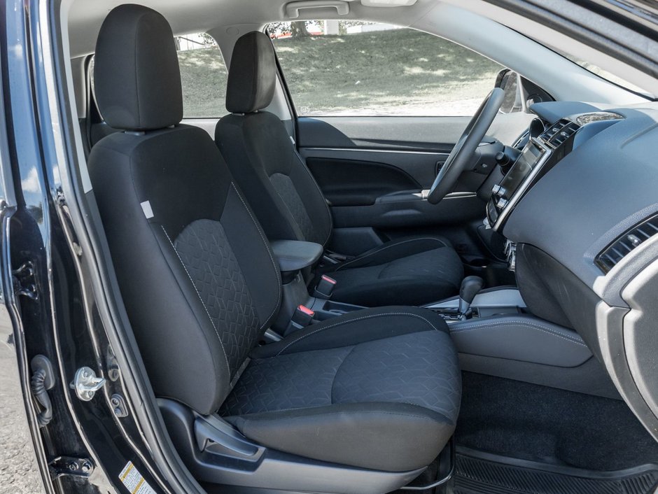 2021 Mitsubishi RVR ES AWC - CVT-17