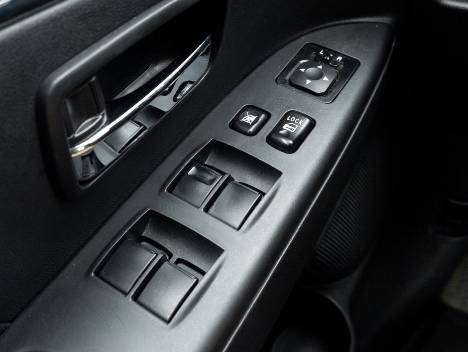 2023 Mitsubishi RVR 2.4L SE AWC - CVT-11