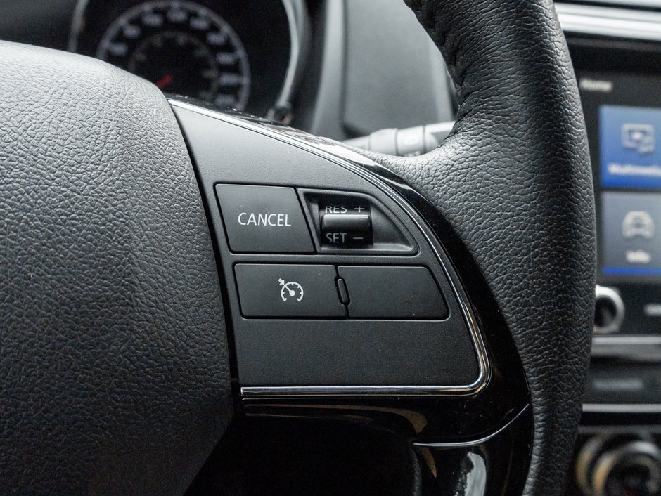 2023 Mitsubishi RVR 2.4L SEL AWC - CVT-9