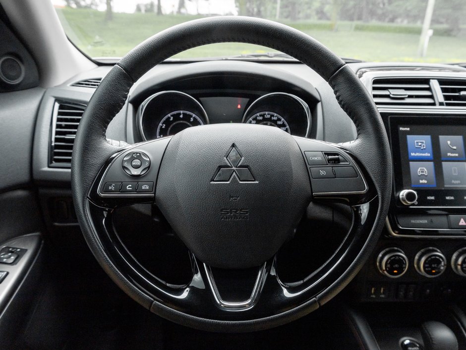 2023 Mitsubishi RVR 2.4L SEL AWC - CVT-7
