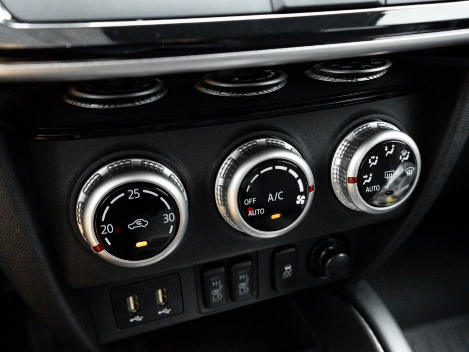 2023 Mitsubishi RVR 2.4L SEL AWC - CVT-15