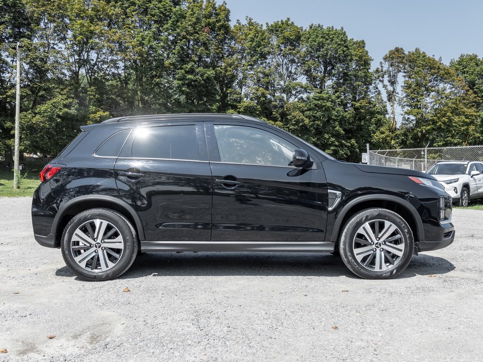 2023 Mitsubishi RVR 2.4L SEL AWC - CVT-4